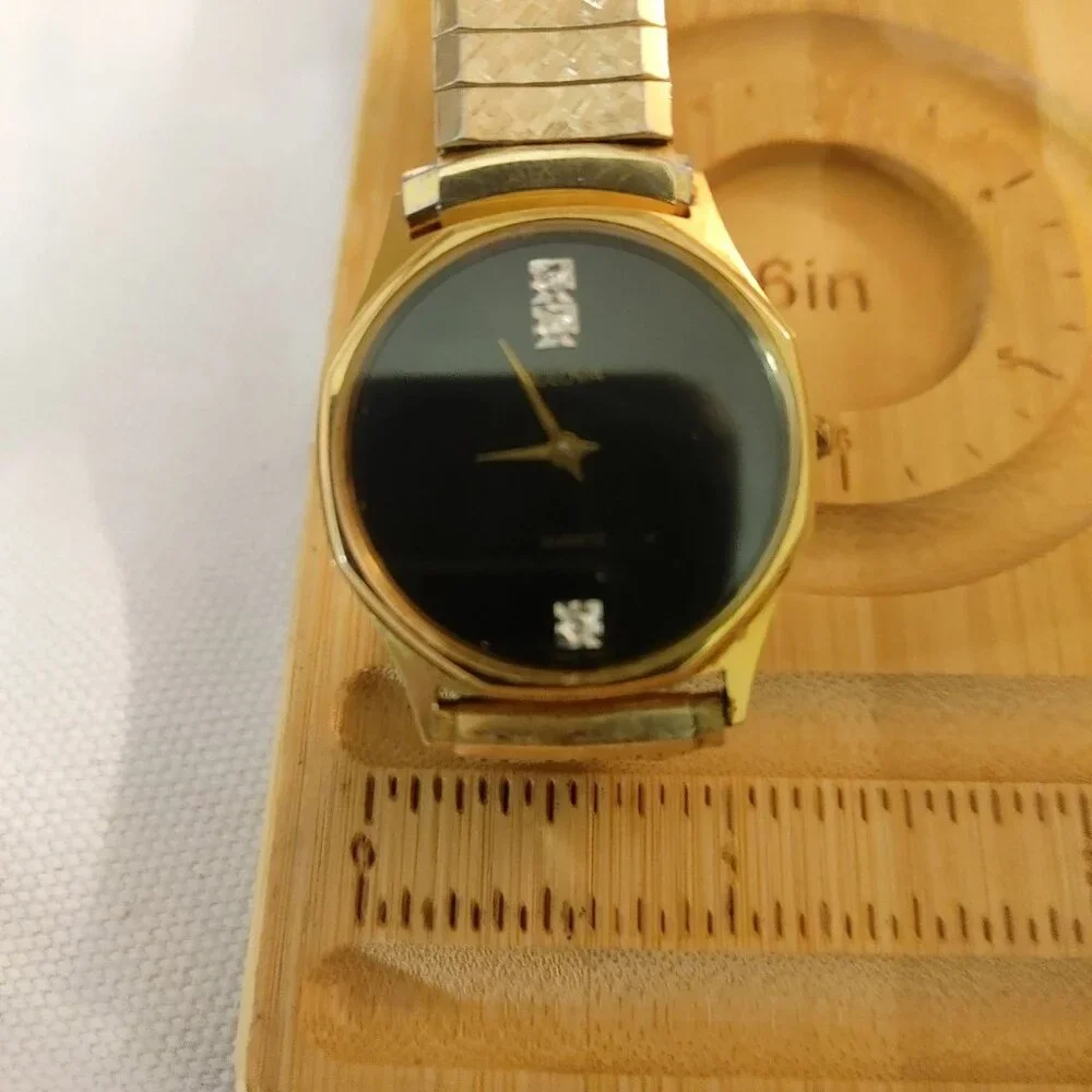 Bulova Quartz Gold Tone Watch Vintage Diamond Accents Stainless Steel Working - Picture 3 of 10